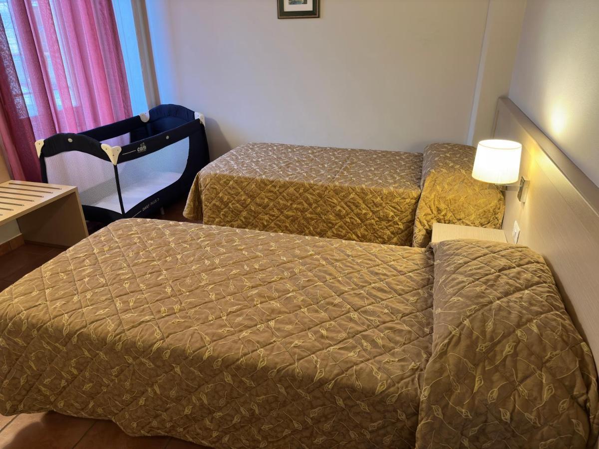 Domus San Bernardino Bed & Breakfast Verona Bagian luar foto