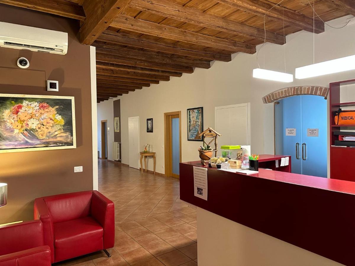 Domus San Bernardino Bed & Breakfast Verona Bagian luar foto