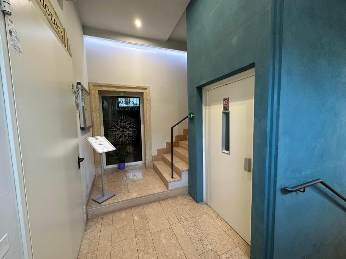 Domus San Bernardino Bed & Breakfast Verona Bagian luar foto