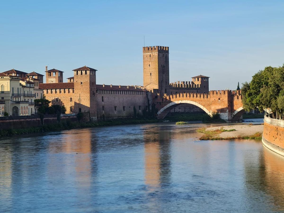 Domus San Bernardino Bed & Breakfast Verona Bagian luar foto